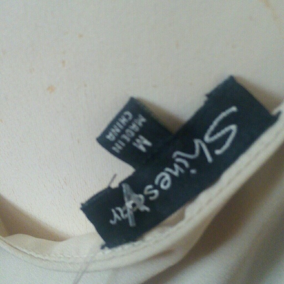 Halter top - Picture 2 of 4